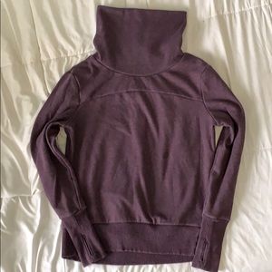 Turtle neck pullover